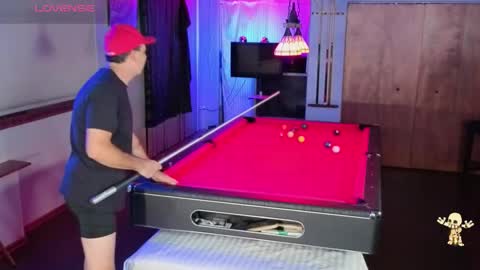 Snapshot of derrick_and_brittany chatting on 11-04-25, 04:44 Derrick 52 and Brittany 50 online show from 11-04-25, 04:44