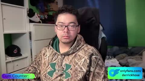 Snapshot of derrick_hose chatting on 11-05-25, 03:56 Derrick Hose online show from 11-05-25, 03:56