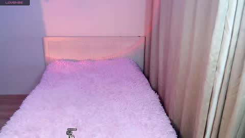 Snapshot of des_ch chatting on 01-26-25, 09:40 Ari online show from 01-26-25, 09:40