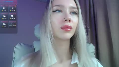 Snapshot of des_ch chatting on 09-30-25, 05:18 Ari online show from 09-30-25, 05:18