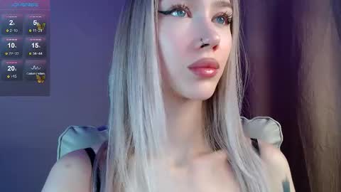 Snapshot of des_ch chatting on 10-10-25, 05:23 Ari online show from 10-10-25, 05:23