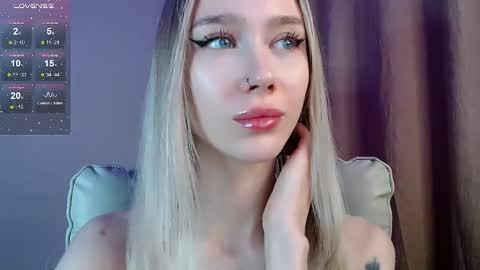 Snapshot of des_ch chatting on 11-27-25, 05:15 Ari online show from 11-27-25, 05:15