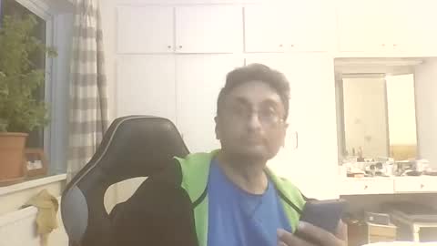 Snapshot of desiboi9 chatting on 10-11-25, 12:10 desiboi9 online show from 10-11-25, 12:10