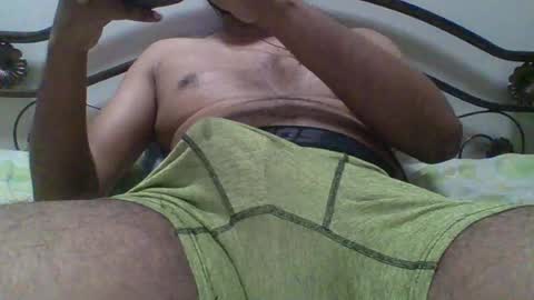 Snapshot of desidaddy_629 chatting on 07-09-26, 01:26 Daddy online show from 07-09-26, 01:26