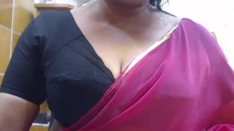 Maisa online show from 06-17-26, 04:52