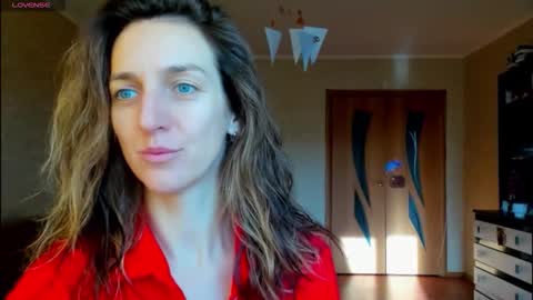 Snapshot of desired_zoya chatting on 10-19-25, 03:07 desired zoya online show from 10-19-25, 03:07