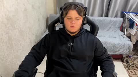 desiredude9 online show from 09-13-25, 07:02