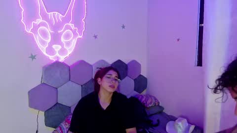 TORI AND MR. BEAR online show from 02-15-25, 06:23