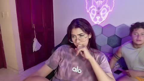 TORI AND MR. BEAR online show from 02-22-25, 06:08