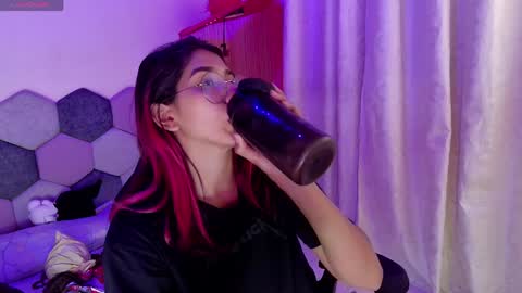 TORI AND MR. BEAR online show from 04-02-26, 01:53