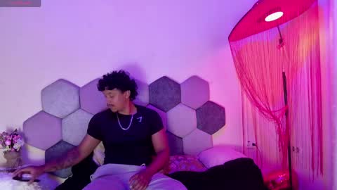 TORI AND MR. BEAR online show from 04-16-26, 09:39