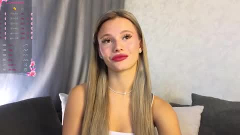 Snapshot of desireeclipse chatting on 10-24-25, 06:10 Willow online show from 10-24-25, 06:10