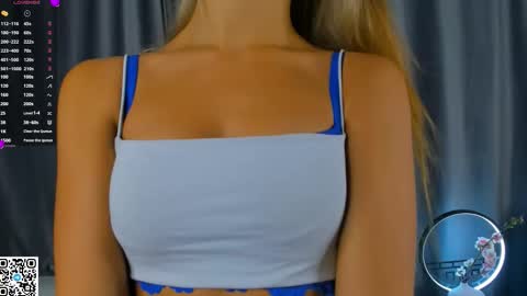 Snapshot of desireeclipse chatting on 12-05-25, 06:11 Willow online show from 12-05-25, 06:11