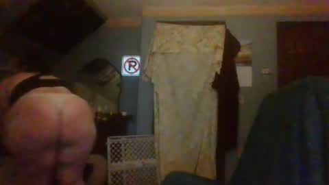 Snapshot of desireepeach69 chatting on 06-11-26, 08:23 desireepeach69 online show from 06-11-26, 08:23