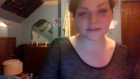 Snapshot of desireepeach69 chatting on 06-13-26, 02:53 desireepeach69 online show from 06-13-26, 02:53