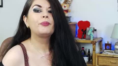 HellenMoon online show from 11-14-25, 08:46