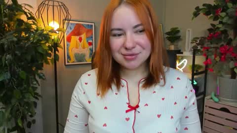 LAYLA online show from 11-12-25, 07:42