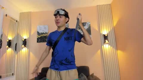 desiresofolympus_ online show from 04-09-26, 07:52