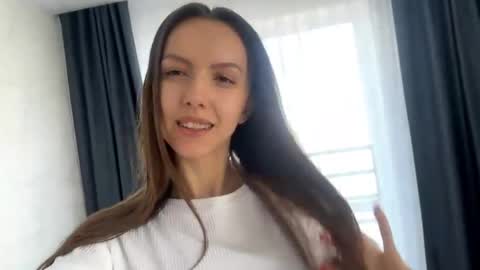 Ksenia online show from 05-20-26, 02:51