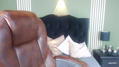 Snapshot of desiring__angel chatting on 12-06-24, 04:17 Desiring Angel online show from 12-06-24, 04:17