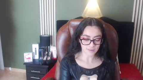 Snapshot of desiring__angel chatting on 01-08-25, 12:15 Desiring Angel online show from 01-08-25, 12:15