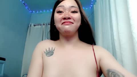 Snapshot of destinyroxie chatting on 12-25-24, 08:07 ROXIE  online show from 12-25-24, 08:07