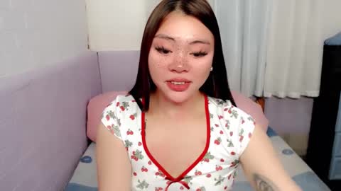 Snapshot of destinyroxie chatting on 01-26-25, 12:22 ROXIE  online show from 01-26-25, 12:22