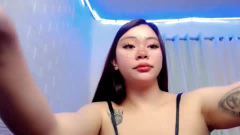 Snapshot of destinyroxie chatting on 02-11-25, 06:40 ROXIE  online show from 02-11-25, 06:40