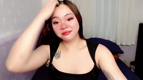 Snapshot of destinyroxie chatting on 02-16-25, 04:42 ROXIE  online show from 02-16-25, 04:42