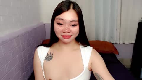 Snapshot of destinyroxie chatting on 02-19-25, 05:49 ROXIE  online show from 02-19-25, 05:49