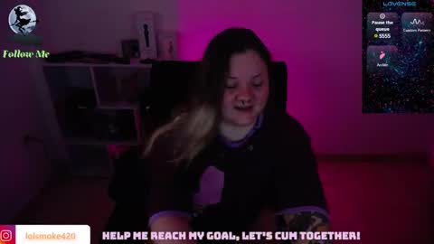 Snapshot of destroyall420 chatting on 02-04-25, 06:57 Lola Bdsm and fries online show from 02-04-25, 06:57