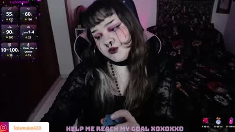 Snapshot of destroyall420 chatting on 10-16-25, 10:44 Lola Bdsm and fries online show from 10-16-25, 10:44