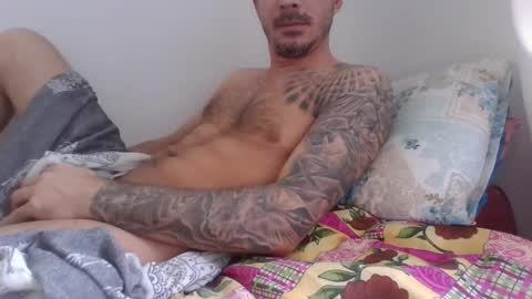 Snapshot of destrudoxxx chatting on 02-16-26, 01:40 Destrudo online show from 02-16-26, 01:40