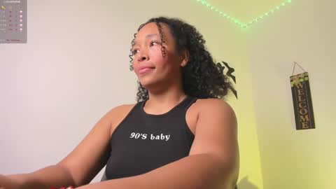 Snapshot of desty_y chatting on 11-03-25, 10:38 desty_y online show from 11-03-25, 10:38