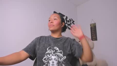 Snapshot of desty_y chatting on 03-11-26, 06:08 desty_y online show from 03-11-26, 06:08