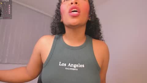 Snapshot of desty_y chatting on 07-23-26, 02:04 desty_y online show from 07-23-26, 02:04