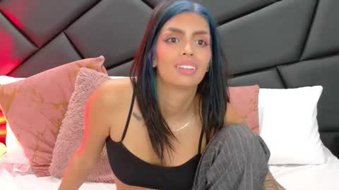 DEUX online show from 03-12-26, 09:48