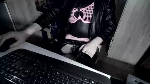 Snapshot of devbi1984 chatting on 02-03-25, 07:51 devbi1984 online show from 02-03-25, 07:51