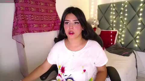 Snapshot of devika_kumar chatting on 06-18-26, 07:07 devika online show from 06-18-26, 07:07
