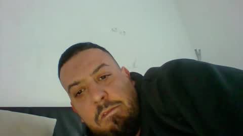 Snapshot of devil_angel66 chatting on 11-26-25, 02:51 devil_angel66 online show from 11-26-25, 02:51