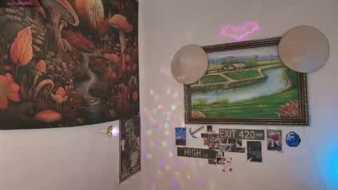 Snapshot of devil_fts chatting on 10-28-25, 02:48 Devil online show from 10-28-25, 02:48