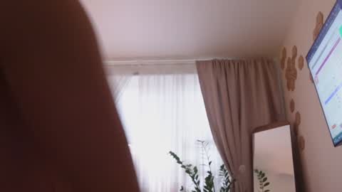 Snapshot of devil_lunna chatting on 12-09-24, 11:26 ...Ill be back ... online show from 12-09-24, 11:26