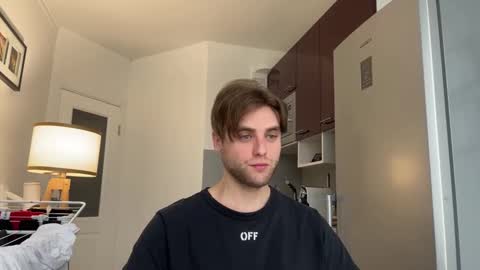 Snapshot of devilnut1 chatting on 03-08-25, 09:28 devilnut1 online show from 03-08-25, 09:28