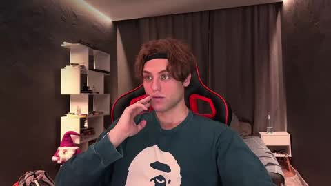 devilnut1 online show from 11-12-25, 06:36