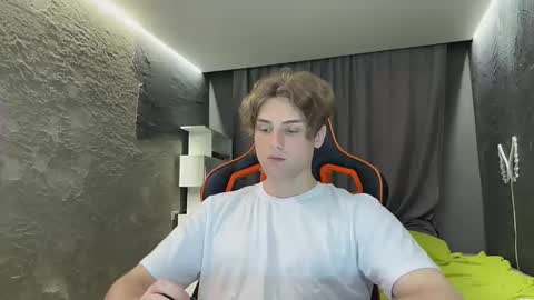 devilnut1 online show from 06-07-26, 05:49