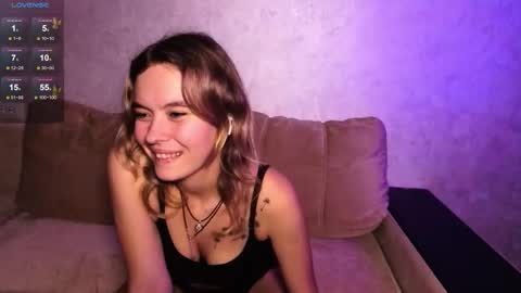 Snapshot of devonacast19 chatting on 10-28-25, 05:59 Libena online show from 10-28-25, 05:59