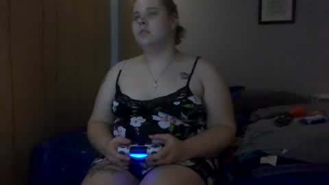 Snapshot of devykitten2018 chatting on 03-10-25, 05:43 devykitten online show from 03-10-25, 05:43