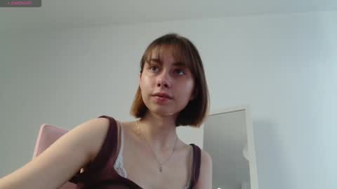 Snapshot of dewkiss chatting on 10-31-25, 10:27 dewkiss online show from 10-31-25, 10:27