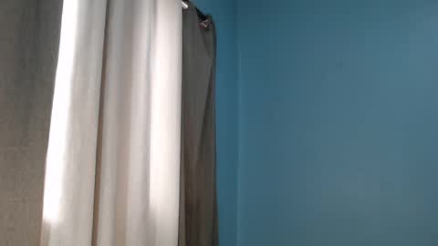 dexie121698 online show from 02-05-25, 02:19