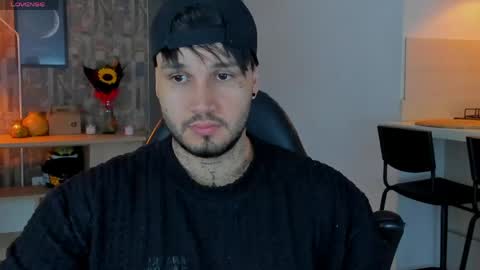 JULIAN online show from 05-08-26, 12:38